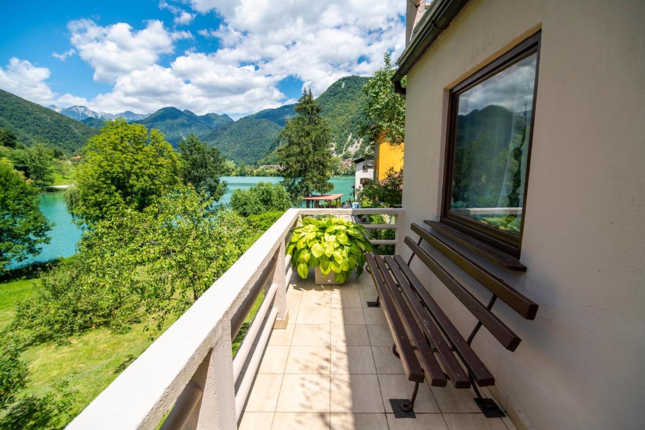 House By The Lake Most na Soči 外观 照片